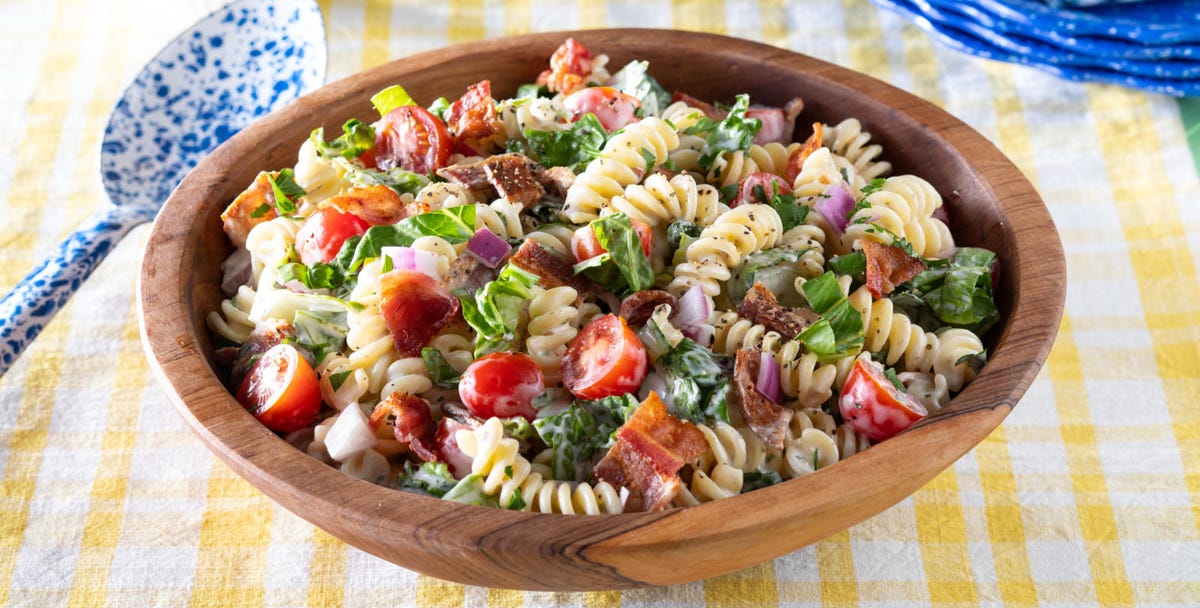BLT Pasta Salad: The Crowd-Pleasing Summer Potluck Favorite